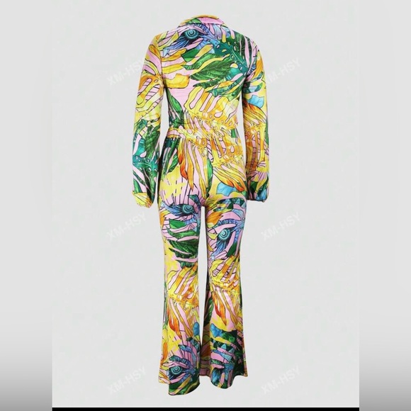 Two piece set - Picture 3 of 3